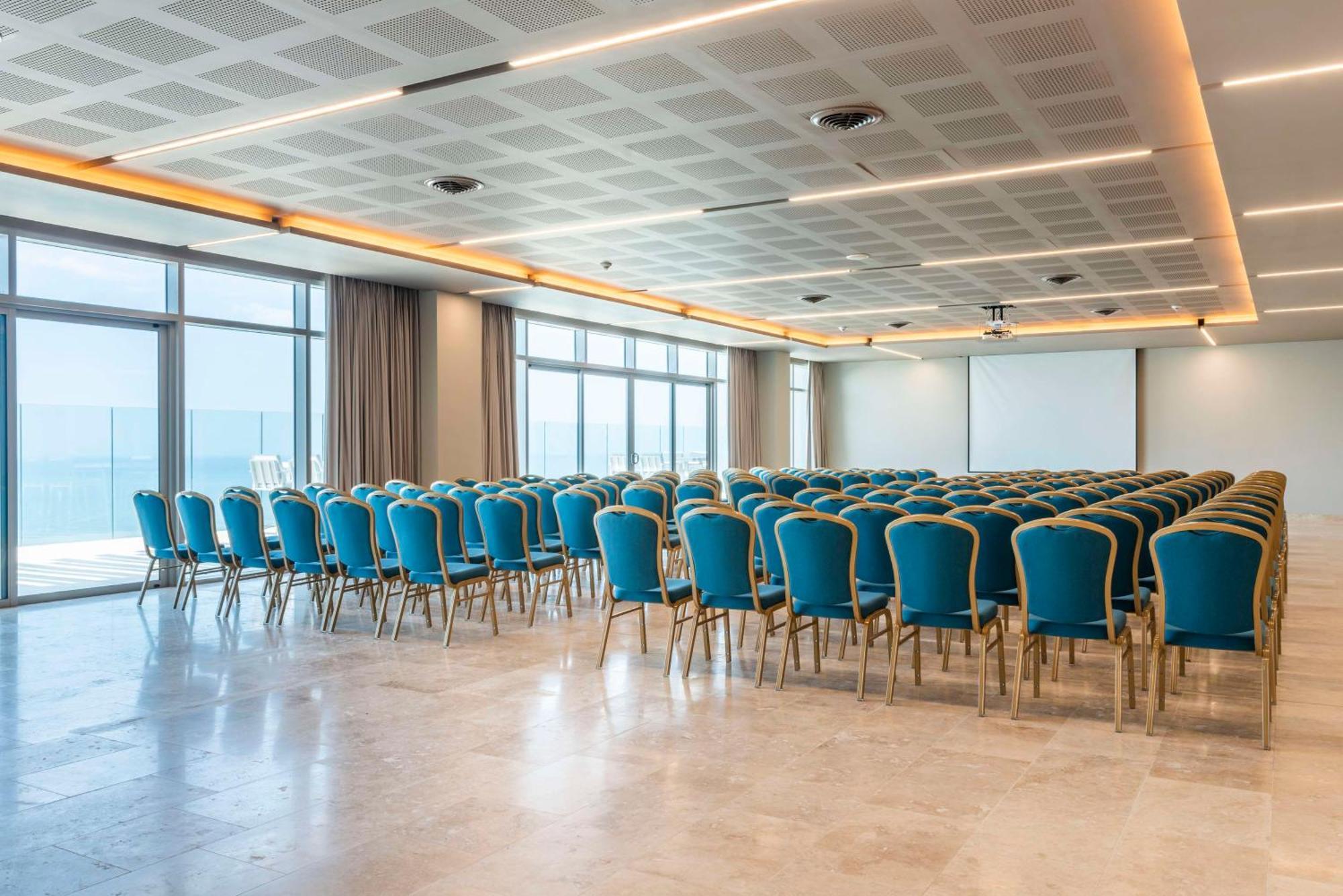 Готель Hilton Santa Marta Екстер'єр фото